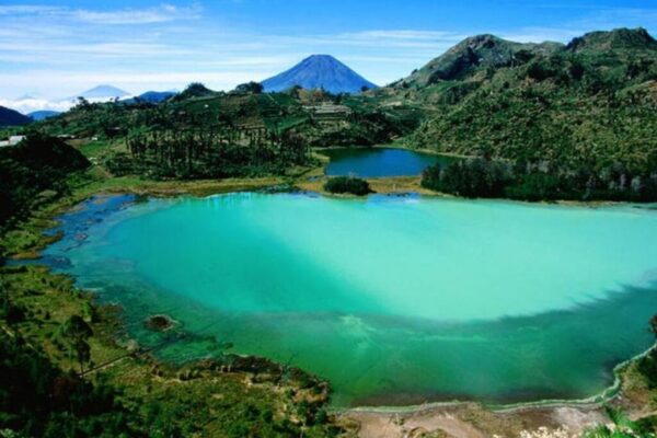 wisata Telaga Warna